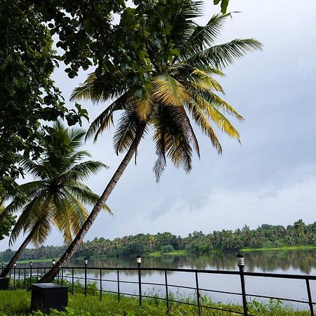 S River Resorts Kochi 외부 사진